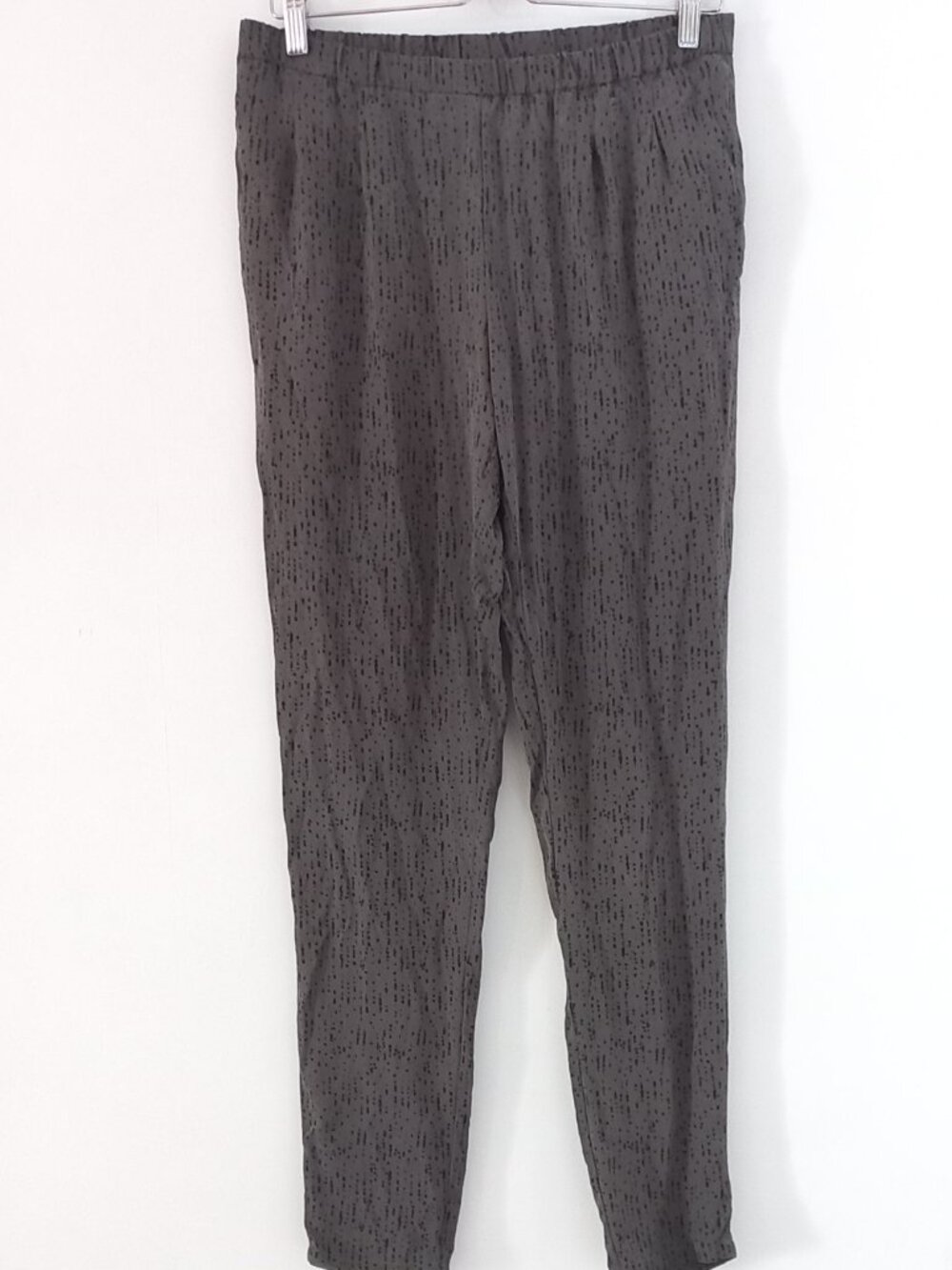 EILEEN FISHER 100% silk pants khaki with black splatter print
